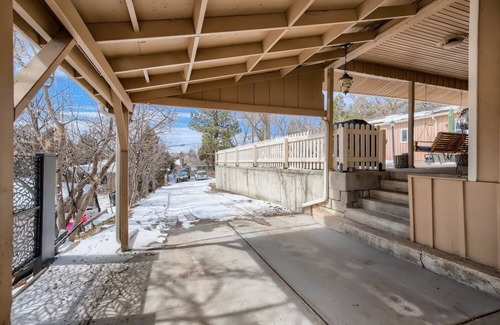Castle Rock Appartement | Relaxing Downtown Castle Rock guest suite.