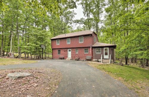 Sybertsville Maison | Relaxing Eagle Rock Resort Home - 1 Block to Lake!