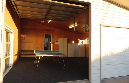 Whangapoua Maison | Les mers le jour. Famille moderne bach.