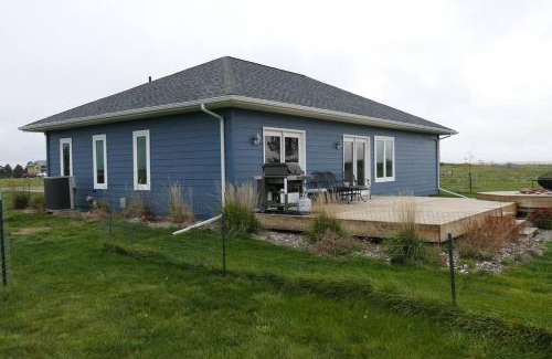 Pierre Maison | Relaxing Getaway - Fun at the Lake