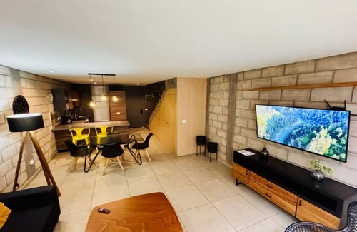 Downtown Guadalajara Appartement | Relaxing Getaway Loft w/Gym & Coworking | 2 BD | Tribu Colón