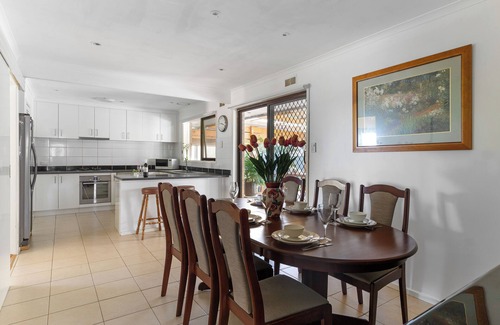 Wantirna Maison | Relaxing Getaway - Your Home Away from Home