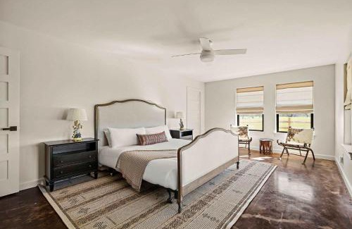 Boerne Maison | Relaxing Hill Country Home with Outdoor Fire Pit