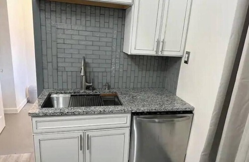 Vinita Park Maison | Relaxing Home in Ucity