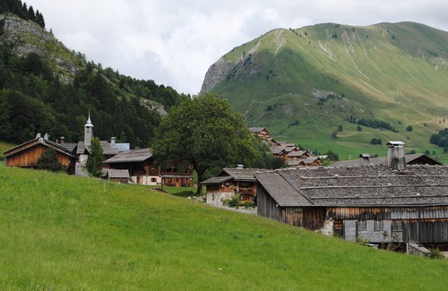 Le Grand-Bornand Appartement | Location Détente Dans Un Chalet De Tradition