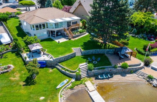 Okanagan-Similkameen Maison | Relaxing Lakefront Bungalow Suite 2+ Bedrooms – Steps from Skaha Shoreline