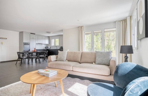 Center Appartement | Relaxing Leimbach 2BR w/ Storage & Shared Garden, nr Train, by Blueground