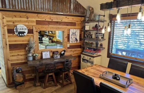 Payson Cabine | Relaxing Mountain Getaway, Rivers, Fishing, Trails, Waterfalls, Hiking, Cabin