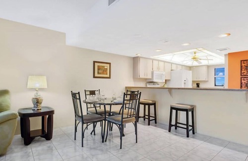 Port Orange Appartement | Relaxing Ocean Condo Steps from the Beach