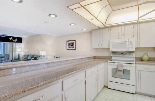 Port Orange Appartement | Relaxing Ocean Condo Steps from the Beach