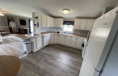 Bark River Maison | Relaxing Two Bedroom Home in a Country Setting