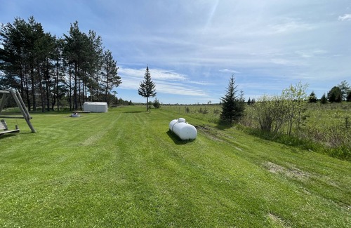 Bark River Maison | Relaxing Two Bedroom Home in a Country Setting