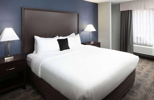 Sequim Station Balnéaire | Relaxing Vacation in Red Lion Inn & Suites Sequim! Pool, Free Breakfast
