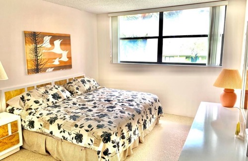 Weston Appartement | Relaxing view to the Golf course.