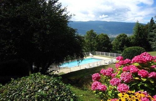 Serrieres-en-Chautagne Maison | Relaxing villa in Caillan with private pool