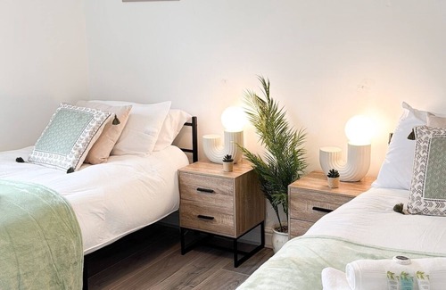 Hillsborough Appartement | Relocation l Groups l Business
