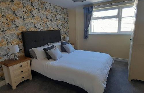 Dukeries Mill Maison | Remarkable 2-Bed House in Walesby Nottinghamshire