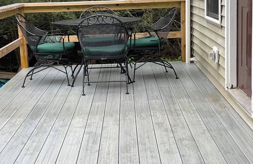 Hamden Cabine | Remarkable views…Cozy Quite Cabin rough road to home suv truck suggested NO PETS