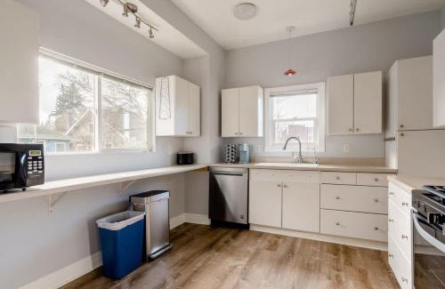 Richmond Maison | Remodeled 2BR - Walk to Coffee Bars & More