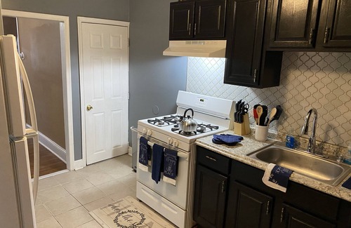 Wilmington Maison | Remodeled 3 bdr 1b house with full backyard and deck