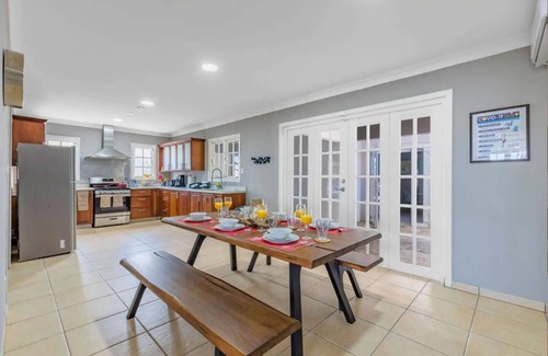 Cunucu Abao Villa | Remodeled 6BR - PrivatePool, GameRoom, Close2Beach