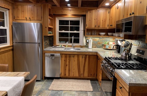 Mentone Maison | Newly remodeled cabin near DeSoto State Park and Historic Downtown Mentone