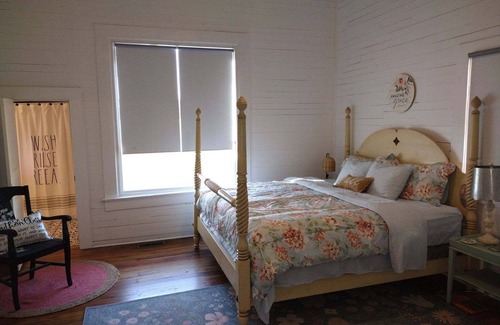 Brooks County Autre | Remodeled farmhouse, close to Moultrie, Thomasville and Valdosta!