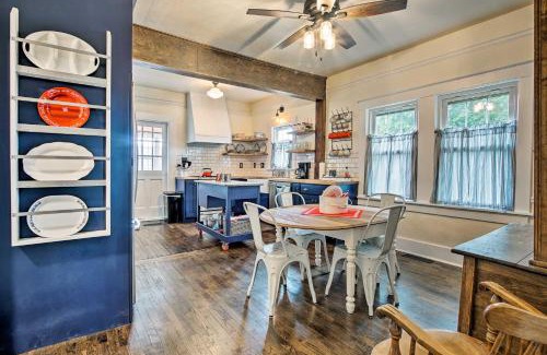 Liberty Maison | Remodeled Historic Farmhouse about 20 Mi to KC!