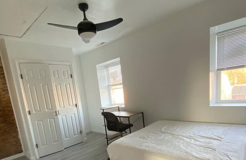 Dover Maison | Remodeled historical townhouse in downtown