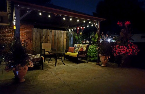 Southwyck Maison | Updated loaded modern home, kid friendly, firepit