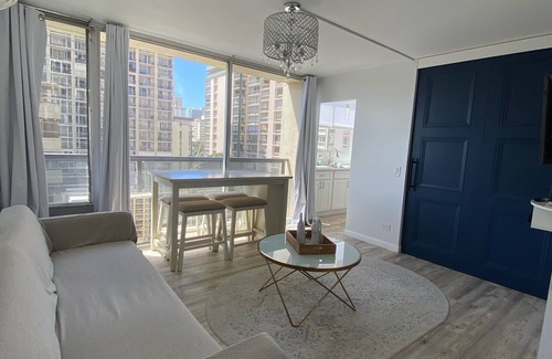 Diamond Head - Kapahulu - St. Louis Copropriété | Remodeled oasis in the heart of Waikiki! Min. from beach, shops, & restaurants!