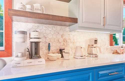 Long Beach Maison | Remodeled, Quiet Neighborhood, Hot Tub, Dogs Ok, (KCottage)