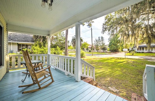 Thomasville Maison | Remodeled Thomasville Home with Charcoal Grill!