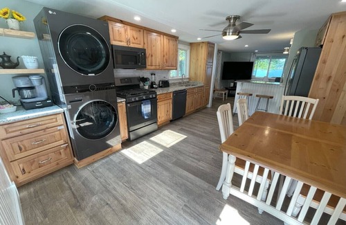 Lochmere Maison | Lake Winnisquam Waterfront Home - Newly Remodeled - Private Dock/AC/Kayaks/Dogs