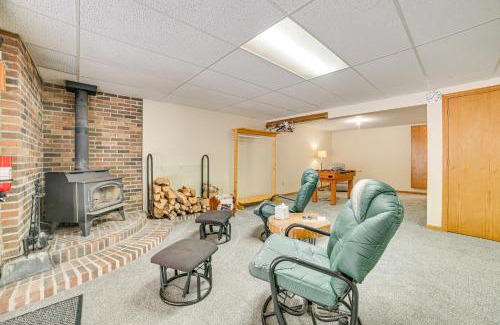 Hulbert Township Maison | Remote and Peaceful Getaway with Games in Eckerman