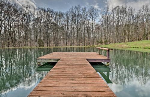 New Concord Maison | Remote Kentucky Cabin with Fire Pit and 2 Ponds