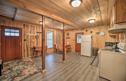 New Concord Maison | Remote Kentucky Cabin with Fire Pit and 2 Ponds