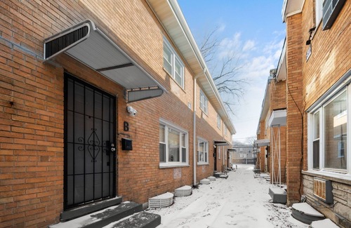 Jackson Park Highlands Maison | Remote Worker Special: 2-bedroom townhome in Jackson Park Highlands neighborhood