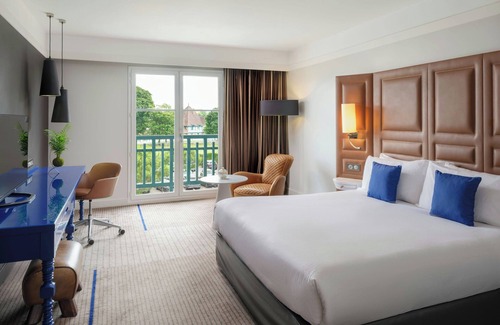 Rueil-Malmaison Hôtel | Renaissance Paris Hippodrome De St. Cloud Hotel