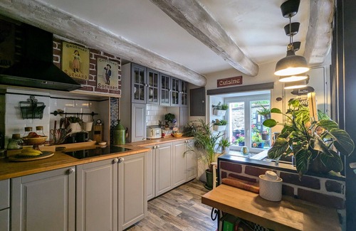 Saint-Victor-sur-Arlanc Lit Et Petit-Déjeuner | Maison d'hôtes rénovée avec table d'hôte dans la campagne Altiligérienne