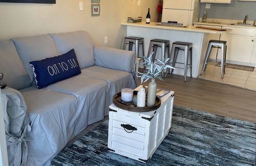 Wells Beach Copropriété | Renovated 1 bedroom condo ,steps to beach