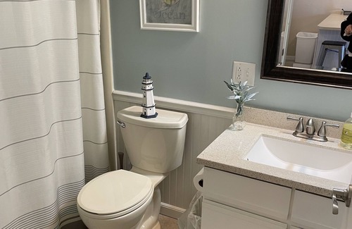 Wells Beach Copropriété | Renovated 1 bedroom condo ,steps to beach