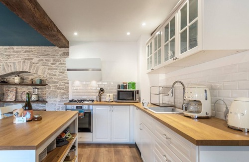 Cenans Cottage | Maison XVIIIe rénovée, 2 chambres, jardin, Wifi, animaux admis