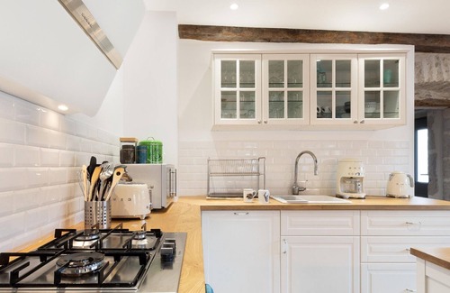 Cenans Cottage | Maison XVIIIe rénovée, 2 chambres, jardin, Wifi, animaux admis
