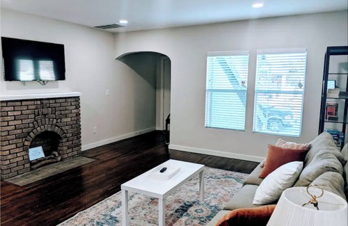 Tulsa Maison | Renovated 1BR Downtown/BOK