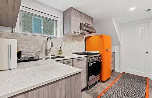 16th Street Heights Appartement | Renovated 1BR w Patio, Private Parking