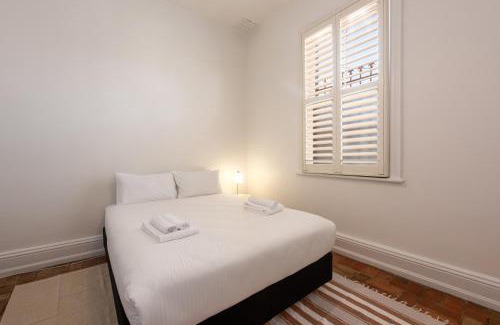 Princes Hill Maison | Renovated 2B 1B Victorian House in Princes Hill