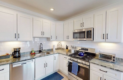 Coolidge Corner South Side Appartement | Renovated 2B, In-unit Laundry, Longwood, 1st Flr