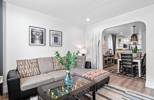 Roslindale Maison | 3-bedroom vacation home just 9 minutes drive to Northeastern University