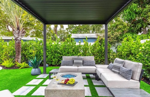 Tarpon River Maison | Renovated 3BR/2BA Luxury Home w/ Gym & Heated Pool